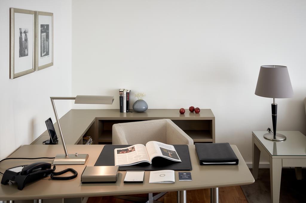 The Mandala Berlin, A Member Of Design Hotels Exterior foto A home office